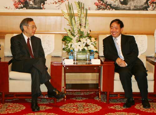 美国能源部部长朱棣文访问新奥